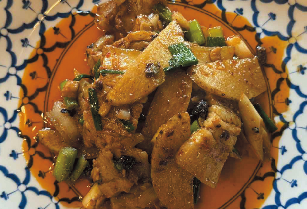 自家製5年もの豆板醤使用 長芋の四川回鍋肉